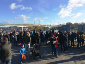 Aankomst Sinterklaas op de Moesel in Remich, Luxemburg 2015 Zie ginds komt de stoomboot